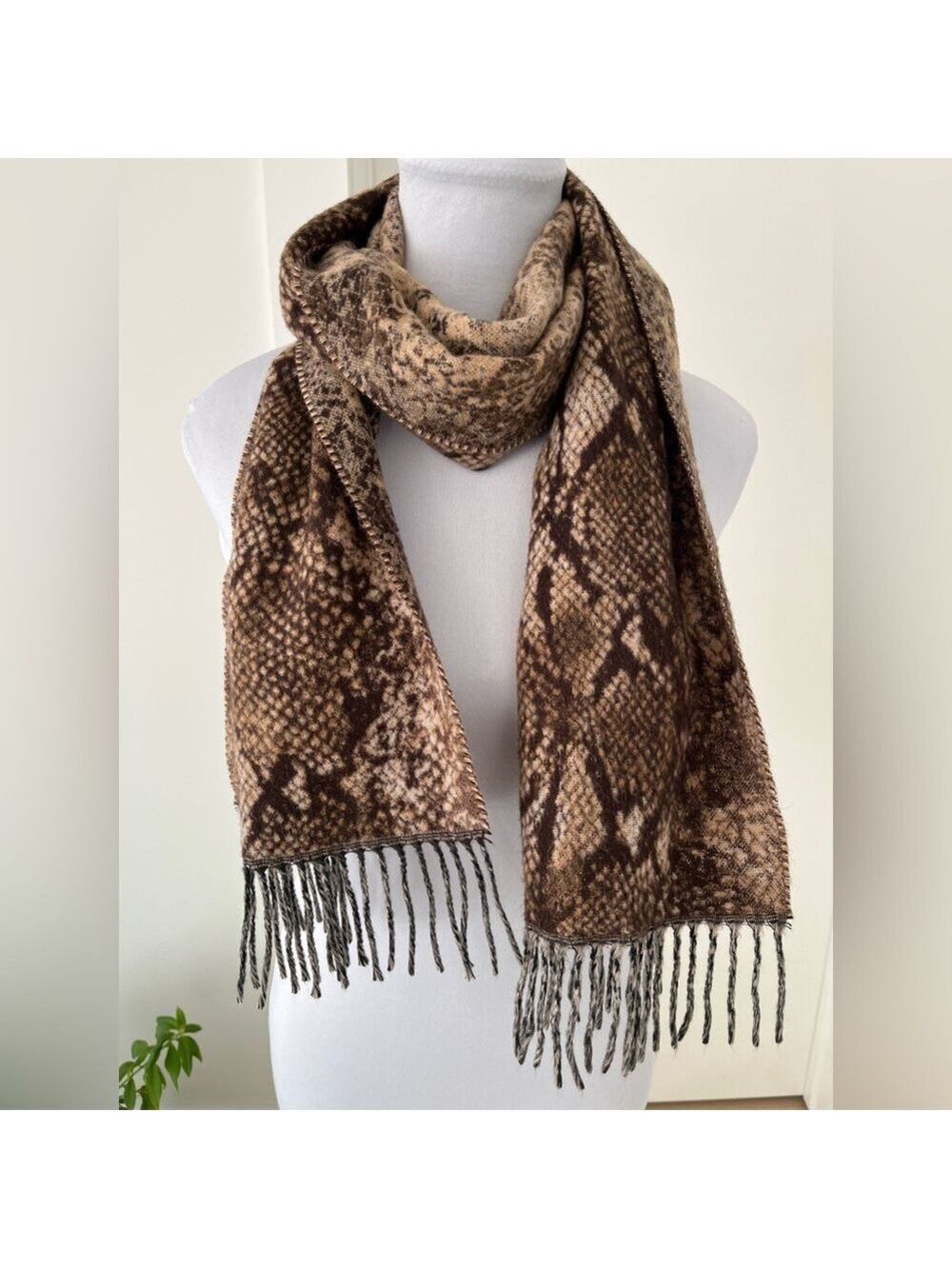CASHMINK Winter Scarf Oblong Animal Print Reversible Snakeskin Fringe Cozy Soft
